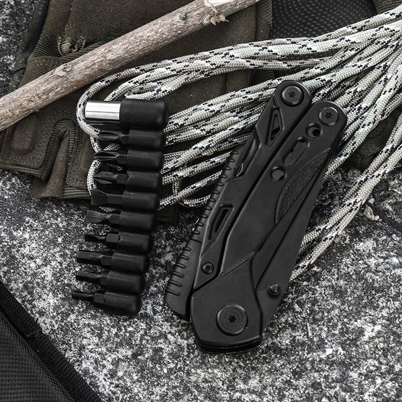 Cargue la imagen en el visor de la galería, Outdoor Multi-Function Camping Survival Gear Tool Knife Pliers
