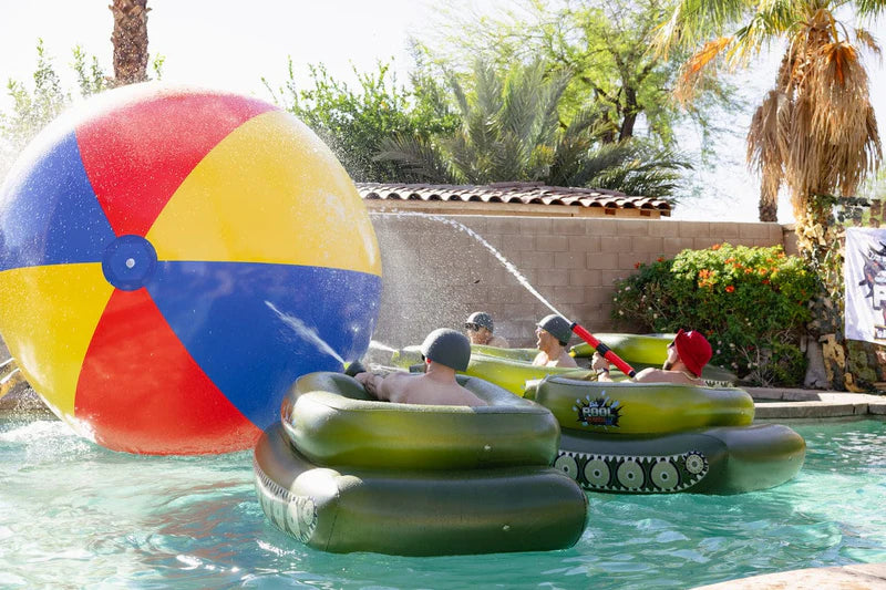 Chargez l&#39;image dans la visionneuse de la galerie, Pool Punisher Inflatable Toy Tank: Unleash Aquatic Mayhem
